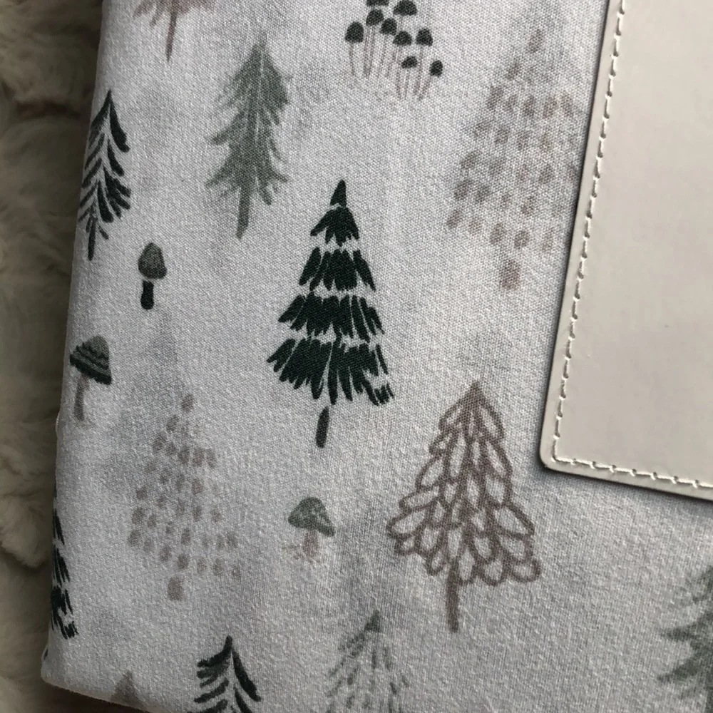 London Kaye Christmas Trees Holiday Sheet Set